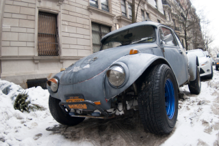 Illustration for article titled I Found A Streetparked Baja Bug!